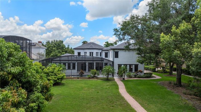 Image No.36-5 Bed Property for sale