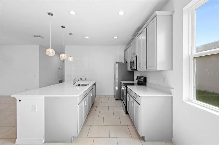 Image No.15-4 Bed Property for sale