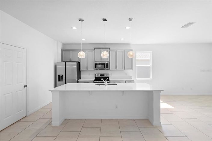 Image No.17-4 Bed Property for sale