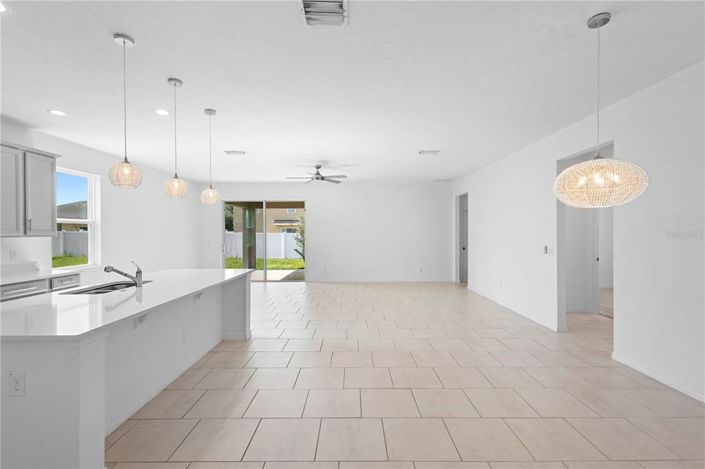 Image No.20-4 Bed Property for sale