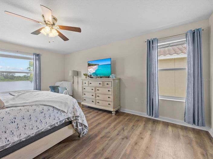 Image No.22-5 Bed Property for sale