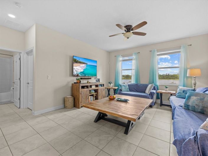 Image No.4-5 Bed Property for sale