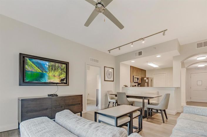 Image No.13-2 Bed Property for sale