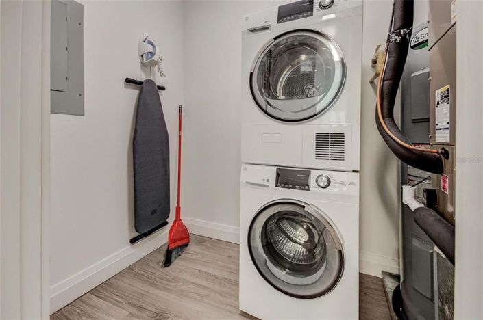 Image No.6-2 Bed Property for sale