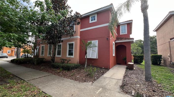 Image No.1-4 Bed Townhouse for sale