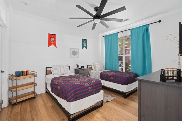 Image No.13-2 Bed Property for sale