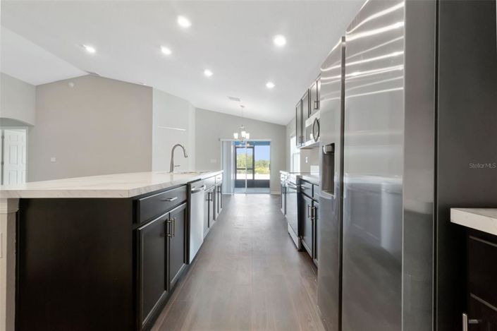 Image No.10-4 Bed Property for sale