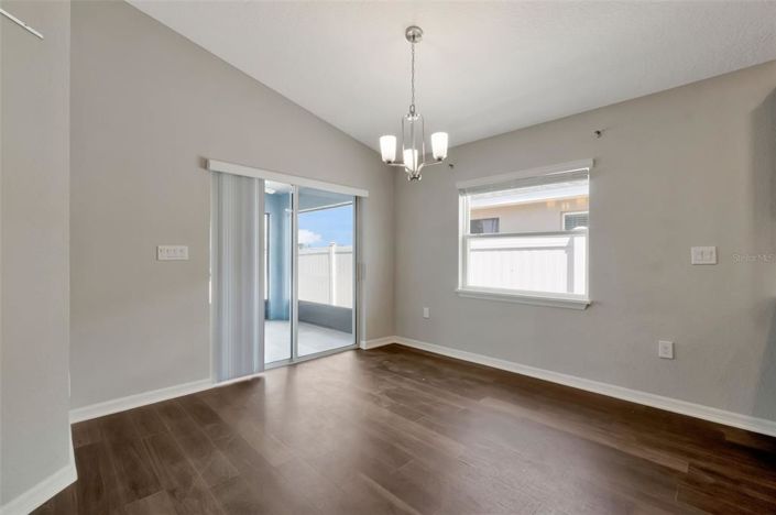 Image No.11-4 Bed Property for sale