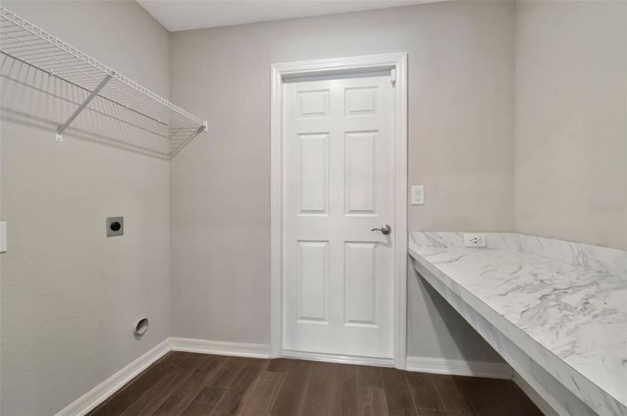 Image No.20-4 Bed Property for sale