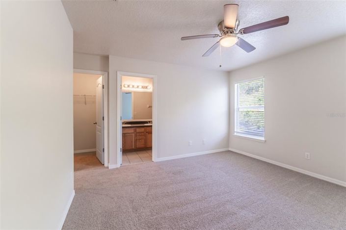 Image No.20-4 Bed Property for sale