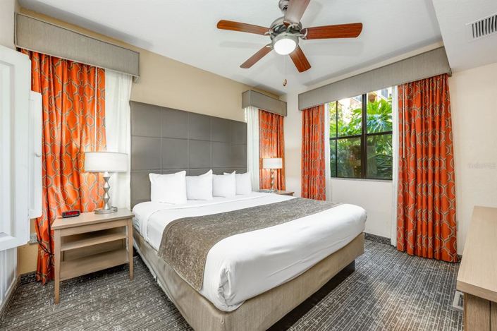 Image No.11-3 Bed Property for sale