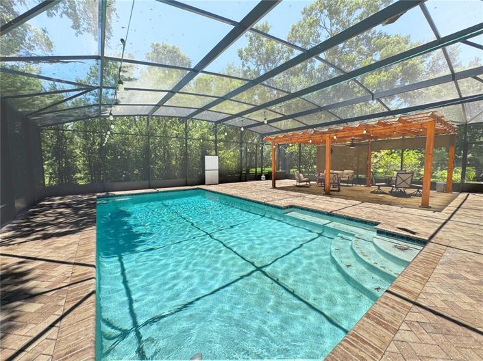 Image No.23-4 Bed Property for sale