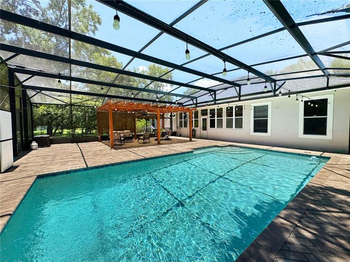 Image No.24-4 Bed Property for sale