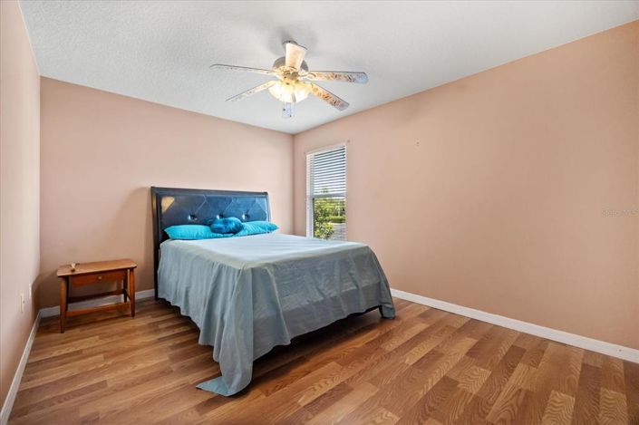 Image No.27-5 Bed Property for sale