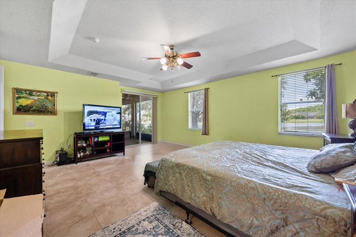 Image No.6-5 Bed Property for sale