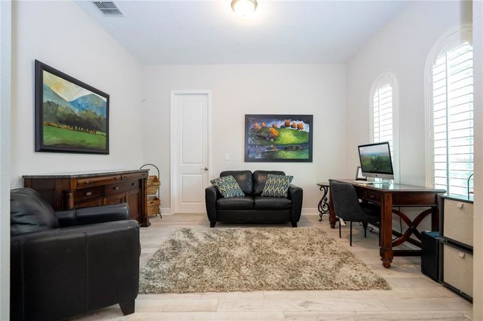 Image No.13-7 Bed Property for sale