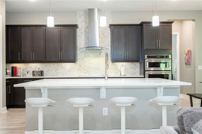 Image No.24-7 Bed Property for sale