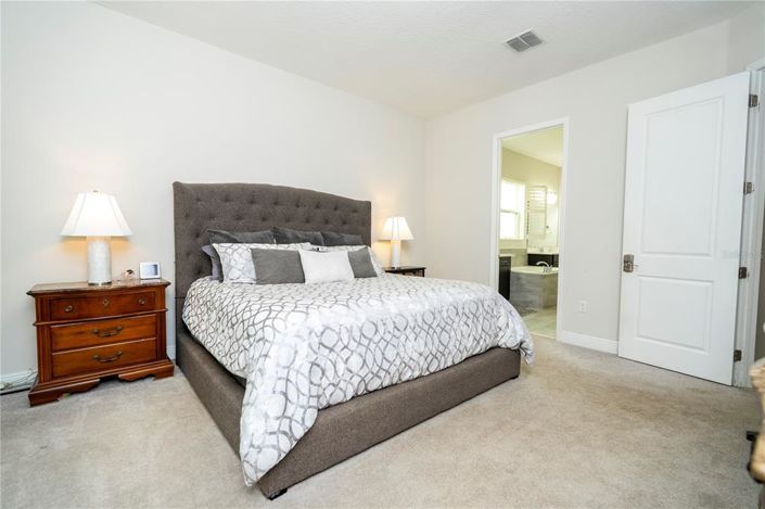 Image No.44-7 Bed Property for sale