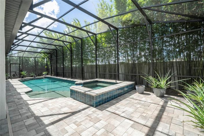 Image No.55-7 Bed Property for sale