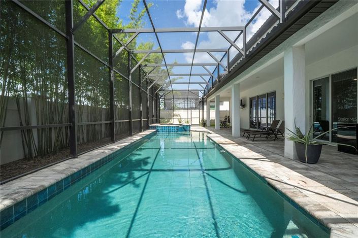 Image No.61-7 Bed Property for sale