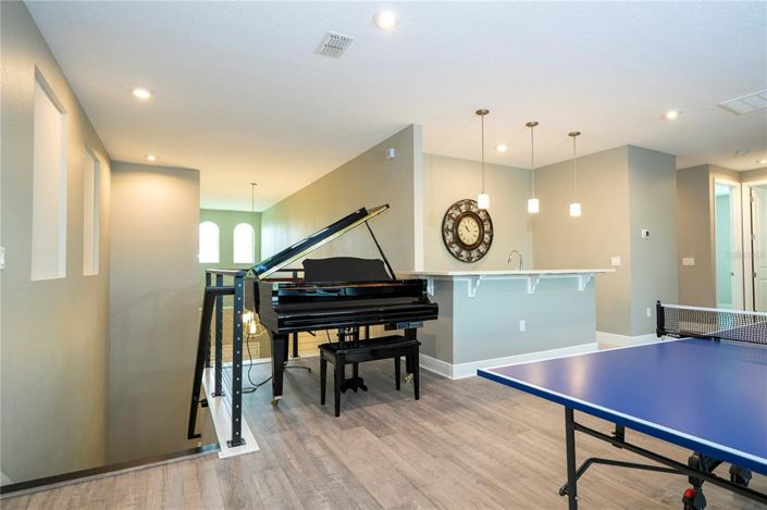 Image No.63-7 Bed Property for sale