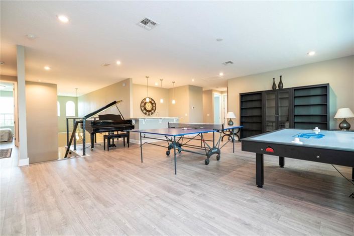 Image No.69-7 Bed Property for sale