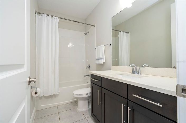 Image No.73-7 Bed Property for sale