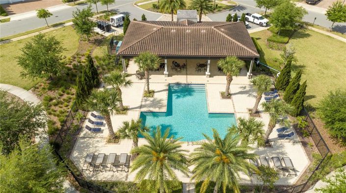 Image No.97-7 Bed Property for sale