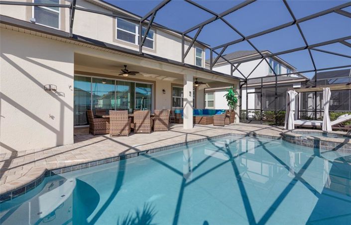 Image No.30-5 Bed Property for sale