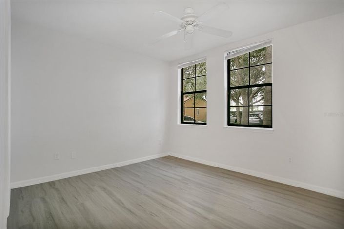 Image No.11-2 Bed Property for sale