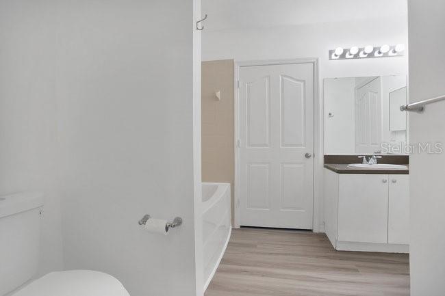 Image No.14-2 Bed Property for sale