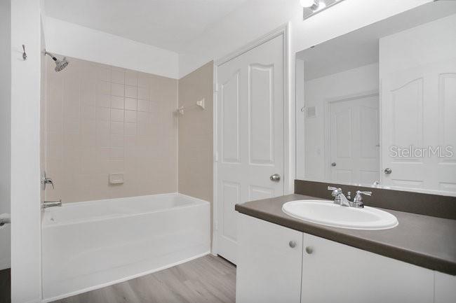 Image No.15-2 Bed Property for sale