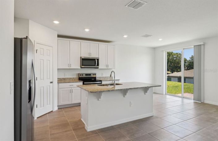 Image No.10-3 Bed Property for sale