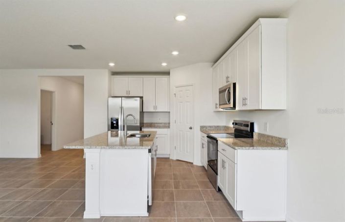 Image No.12-3 Bed Property for sale