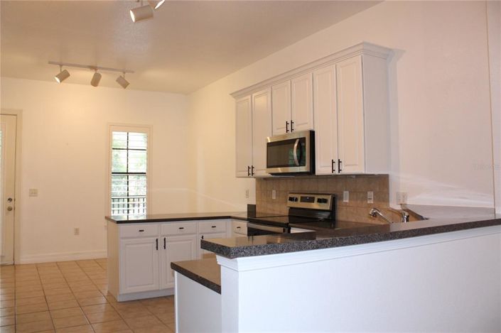 Image No.14-2 Bed Property for sale