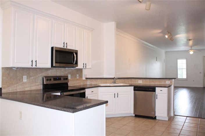 Image No.15-2 Bed Property for sale