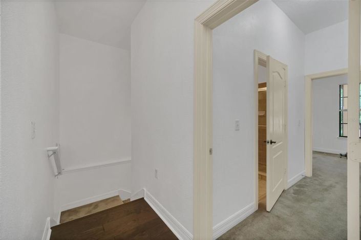 Image No.25-2 Bed Property for sale