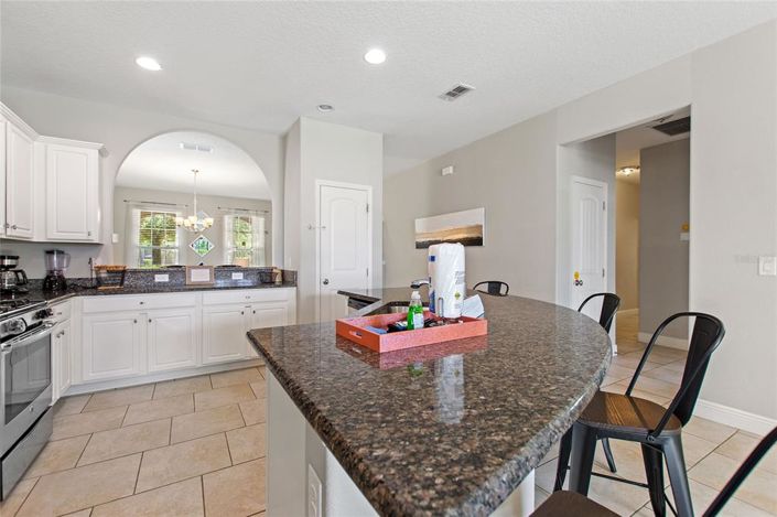 Image No.13-5 Bed Property for sale