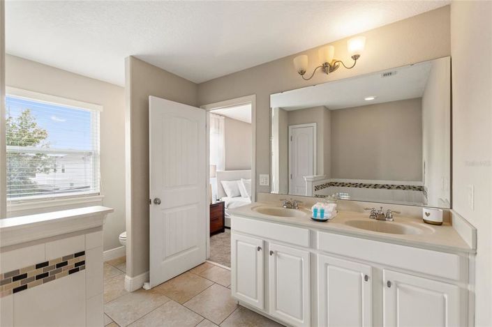 Image No.32-5 Bed Property for sale