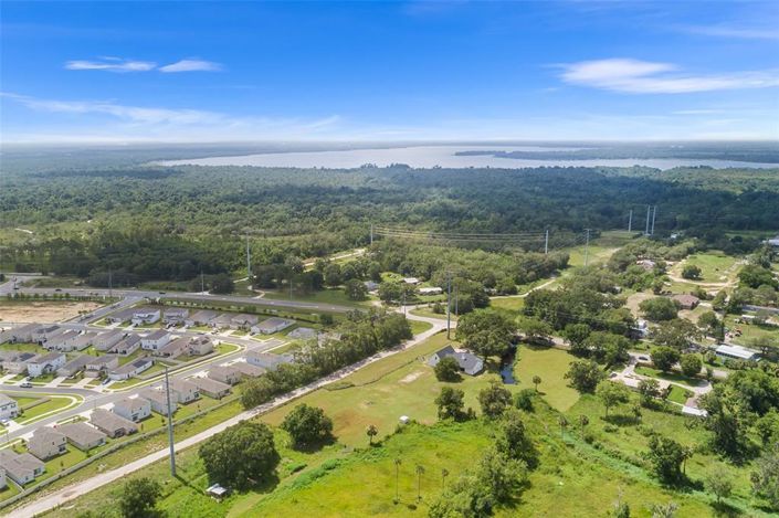 Image No.50-Propriété de 4 chambres à vendre à Haines City