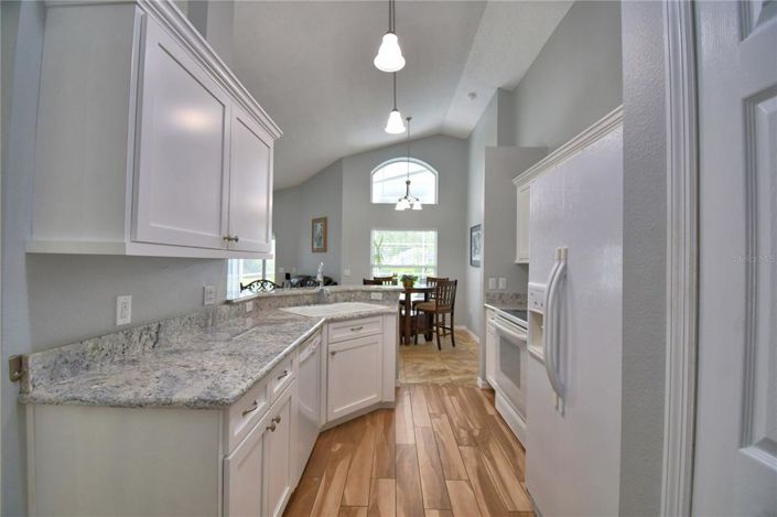 Image No.21-3 Bed Property for sale