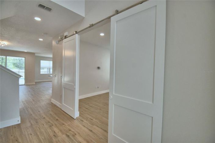 Image No.3-5 Bed Property for sale