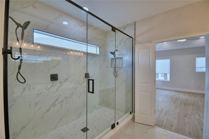 Image No.41-5 Bed Property for sale