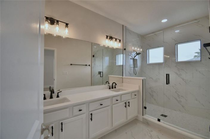 Image No.62-5 Bed Property for sale