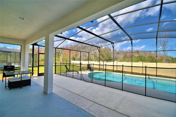 Image No.65-5 Bed Property for sale