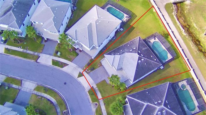 Image No.71-5 Bed Property for sale