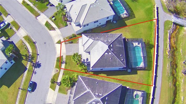 Image No.72-5 Bed Property for sale