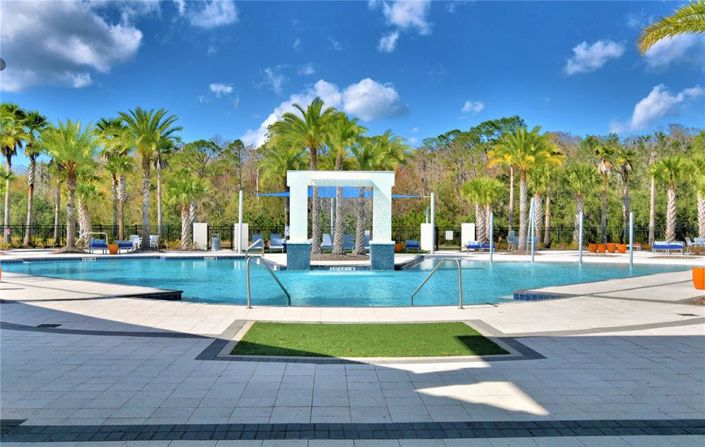 Image No.76-5 Bed Property for sale