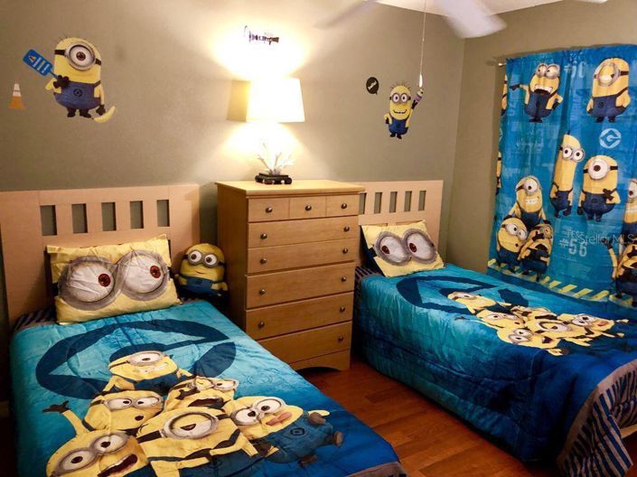 Image No.10-5 Bed Property for sale