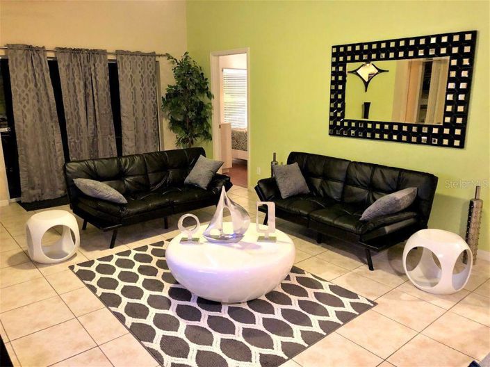 Image No.6-5 Bed Property for sale